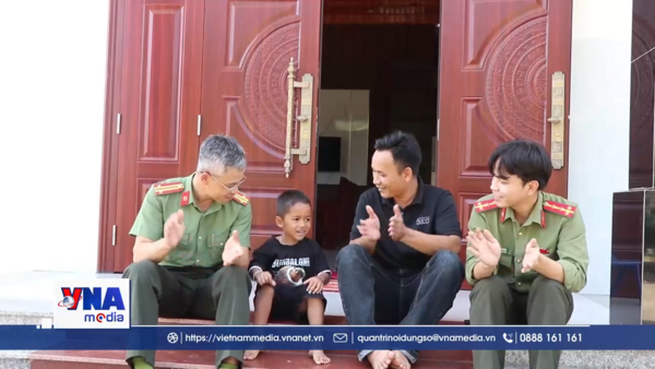 Tết hạnh phúc của “Con nuôi Công an xã”