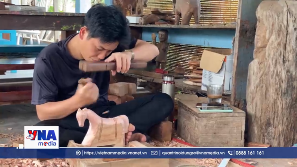 Từ ký ức lũ dữ đến linh vật ngựa hút khách Tết Bính Ngọ 2026