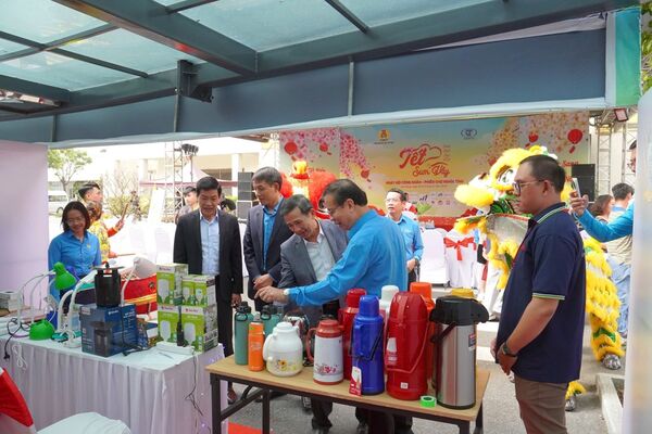 Giữ “Tết đủ đầy” cho người lao động