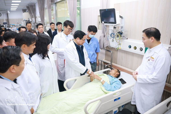 PM extends best wishes to doctors, patients on Tet occasion