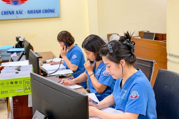 Xuân của những ca trực xuyên giao thừa