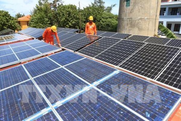 Khơi thông dòng chảy năng lượng xanh - sạch phục vụ tăng trưởng kinh tế