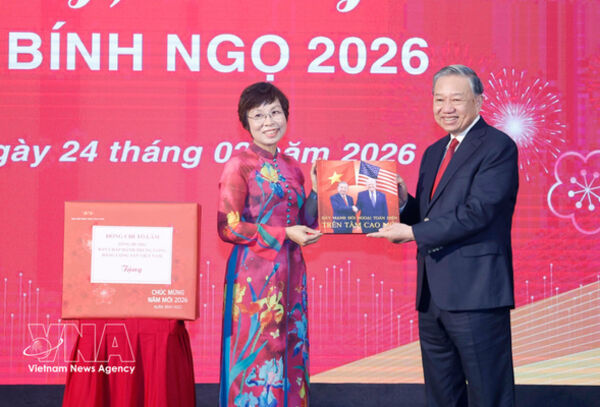 Party chief urges VNA to rise to new heights, worthy of nation’s trusted information source