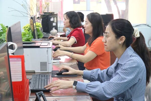 Ho Chi Minh City bustles with vibrant momentum on the first working day of the Lunar New Year