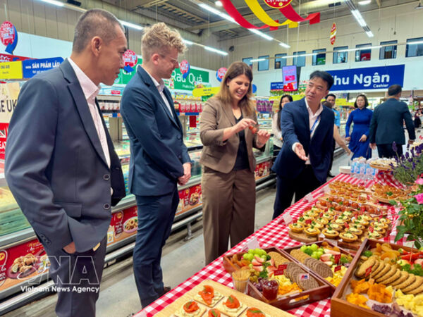 Taste of UK week promotes British foods in Vietnam