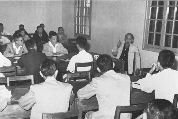 <b>Kiểm tra, giám sát có vai trò đặc biệt quan trọng trong công tác xây dựng Đảng</b>