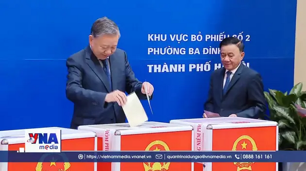 Tổng Bí thư Tô Lâm&nbsp;bỏ phiếu tại phường Ba Đình, thành phố Hà Nội