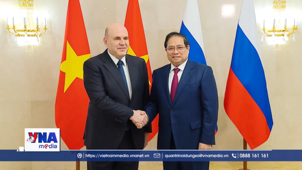 Thủ tướng Phạm Minh Chính hội đàm với Thủ tướng Nga
