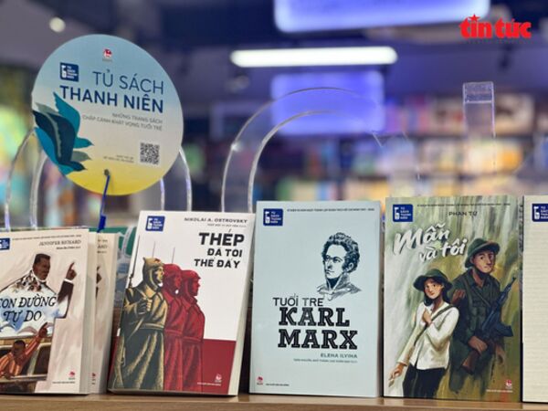 Tủ sách thanh niên: Những cuốn sách một thời, hành trang cho thế hệ mới