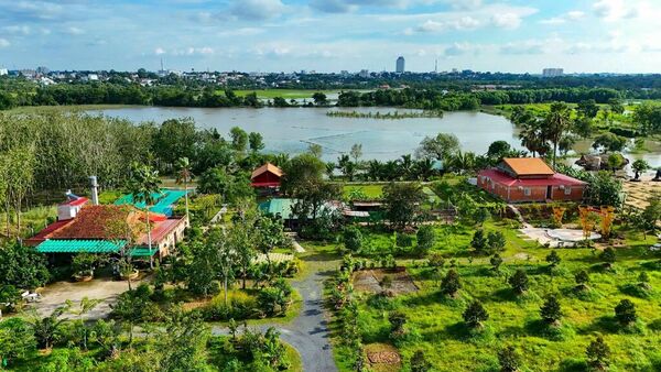 Forming green agricultural tourism space around Ba Den Mountain (Tay Ninh)