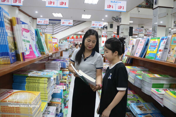 Free textbooks proposed nationwide from 2029–2030