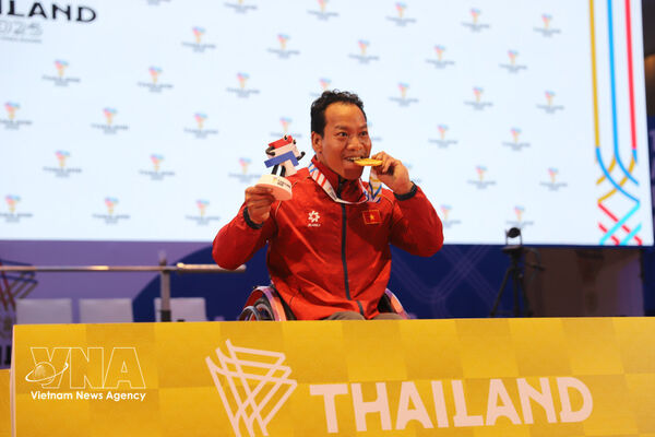 Le Van Cong wins silver at 2026 Asia–Oceania Para Powerlifting Championships