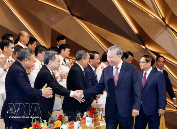 Top leader requests building elite and modern People’s Public Security advisory force