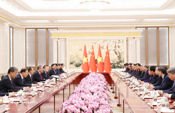 Top Vietnamese leader meets Chinese Premier in Beijing