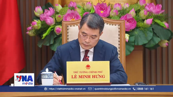 Thủ tướng Lê Minh Hưng điện đàm với Thủ tướng Singapore