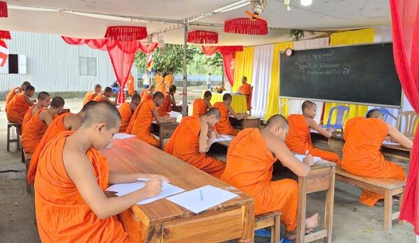 Gìn giữ “hồn cốt” của đồng bào Khmer qua những lớp học chữ miễn phí