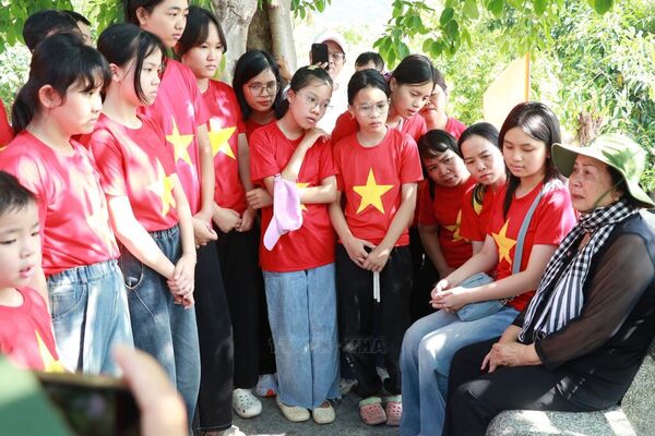 Returning to “red addresses” for revolutionary and historical education