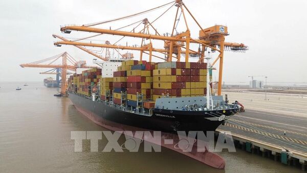 TP. Hồ Chí Minh muốn trở thành “cảng trung chuyển dòng vốn” cho kinh tế biển