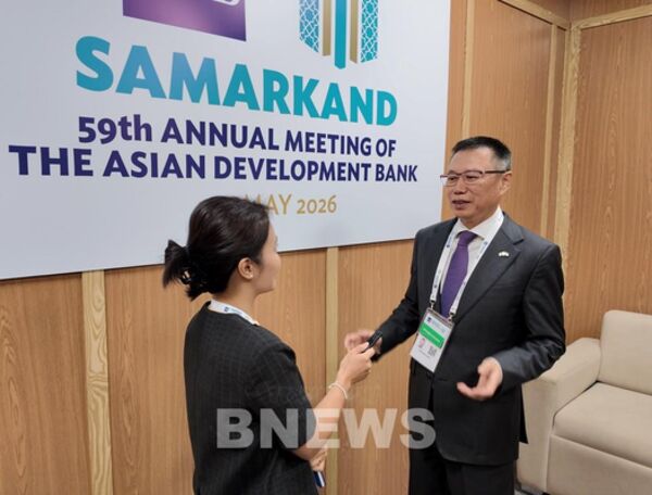 Tổng Vụ trưởng Vụ Đông Nam Á của ADB: Ba trọng tâm cải cách để Việt Nam tăng trưởng bứt phá