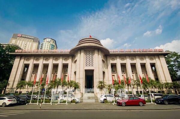 Ngân hàng Việt Nam: Từ 
