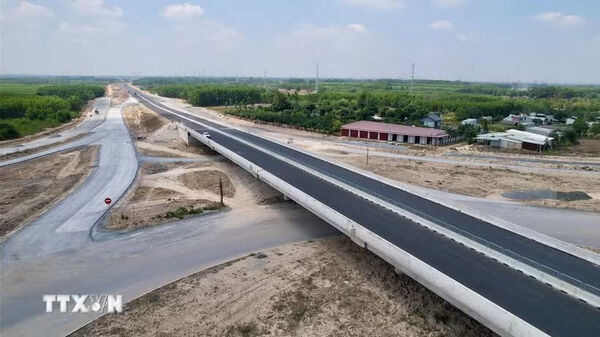 PM draws red line on May 10 as public capital disbursement lags