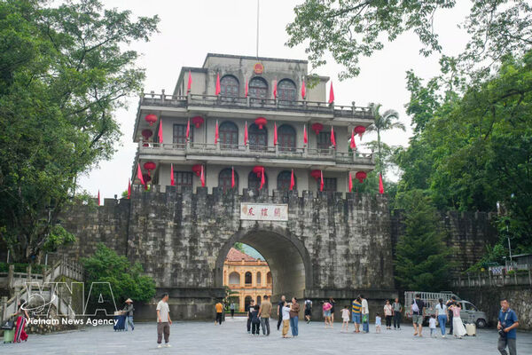 Vietnam, China seek stronger tourism links through cultural exchange