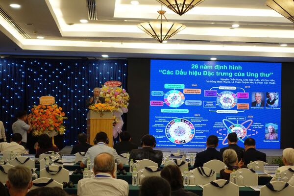 Tiếp cận chăm sóc toàn diện cho bệnh nhân ung thư trong thời đại mới
