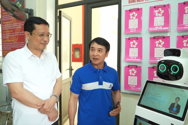 <b>Chuyển đổi số nâng cao chất lượng phục vụ nhân dân</b>