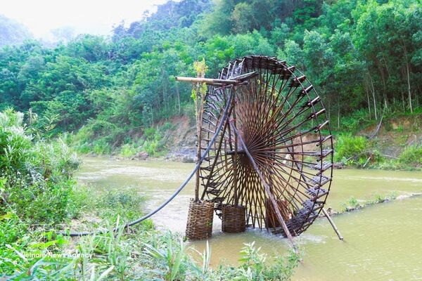 Water wheels the highlights of Thai ethnic group in Nghe An province