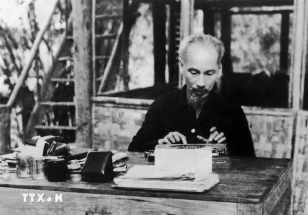 Hiểu đúng lịch sử và giá trị tư tưởng Hồ Chí Minh trong thời kỳ mới