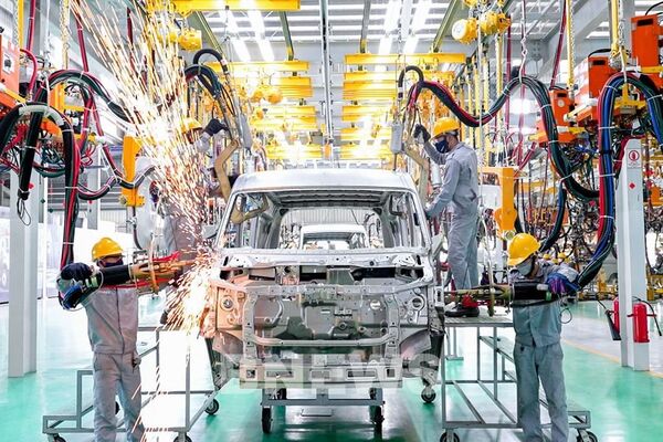 Chuyển đổi kép: Đòn bẩy công nghệ nâng tầm sản xuất Việt Nam