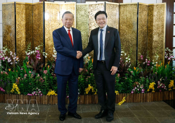 Vietnamese, Singaporean leaders agree to further deepen Comprehensive Strategic Partnership