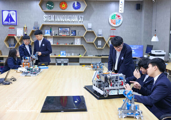 Developing strategic technologies: An urgent task for Vietnam’s future growth