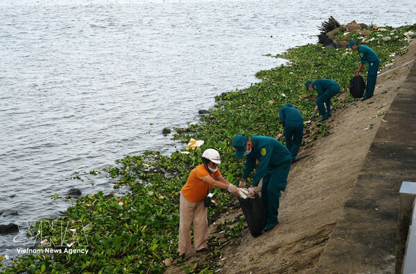 Environment protection central to Vietnam’s new development vision: Top leader