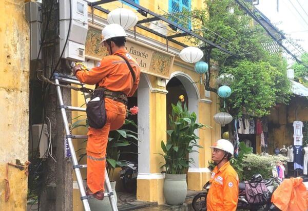Giải pháp hiệu quả nhất giải bài toán thiếu hụt điện mùa cao điểm