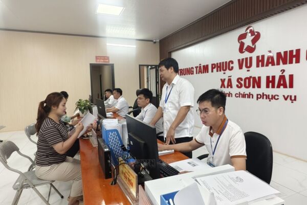 Bac Ninh builds people-centered government