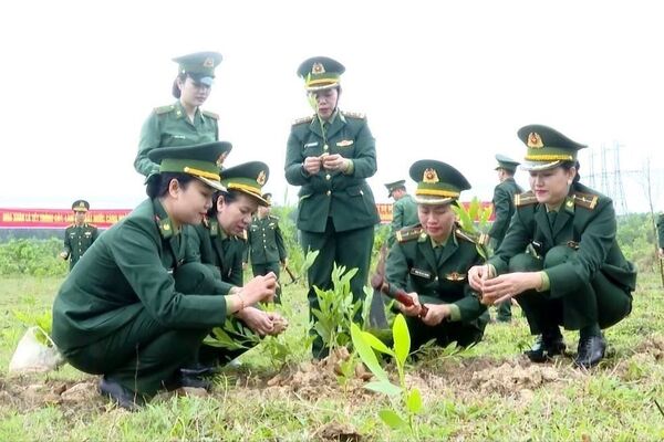 <b>Vì một Việt Nam xanh và bền vững</b>