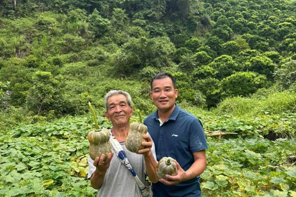 Bí thư xã ở xứ Mường góp sức quảng bá du lịch địa phương