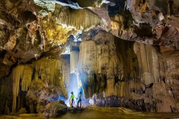 Phát hiện cung điện thạch nhũ dài 3km độc đáo tại Phong Nha - Kẻ Bàng