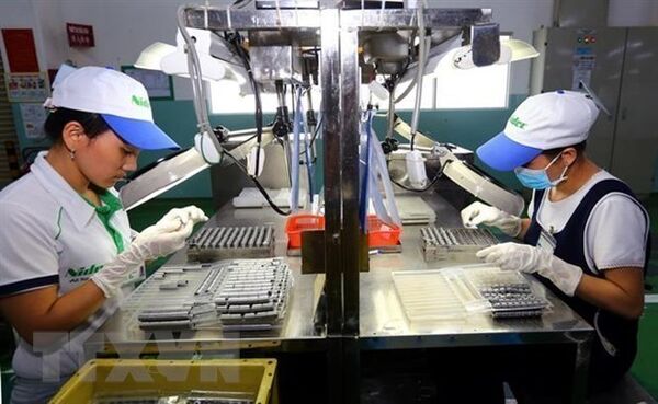 Nghị quyết 10-NQ/TW và bước chuyển chiến lược tư duy - Bài 1: Nâng vị thế Việt Nam trong chuỗi giá trị toàn cầu