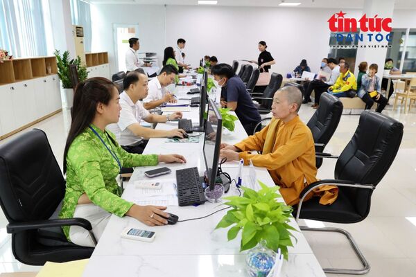 50 năm Thành phố mang tên Bác - Bài 1: Chuyển đổi số bắt đầu từ cơ sở