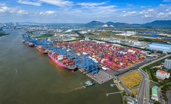 TP Hồ Chí Minh sau 50 năm mang tên Bác - Bài cuối: Định vị thành siêu trung tâm logistics mới