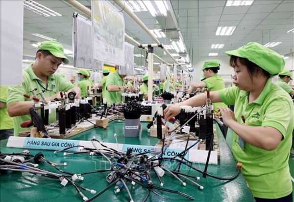 Lấy ngoại lực để làm mạnh nội lực
