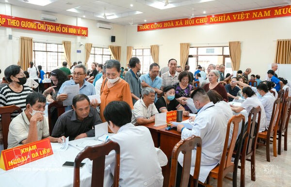 Ho Chi Minh City-based hospitals launch health checkups for policy beneficiaries