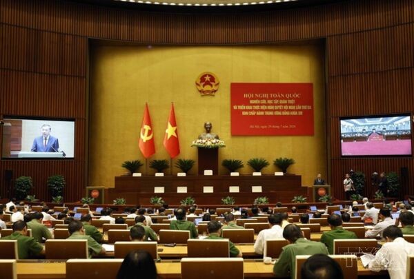 National teleconference disseminates resolutions of 14th Party Central Committee’s third session