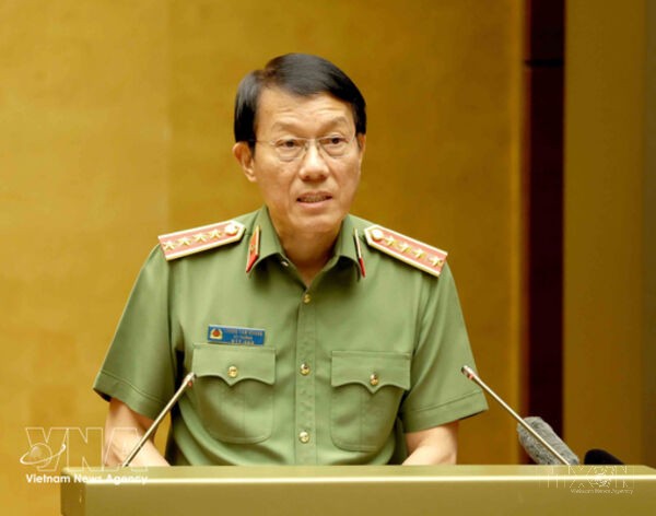 Party Central Committee adopts new mindset for national security, social development in new era