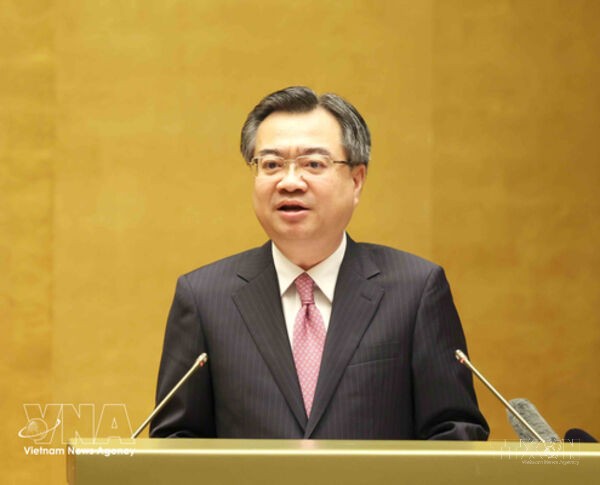 Party resolution sets roadmap for renewing national development model