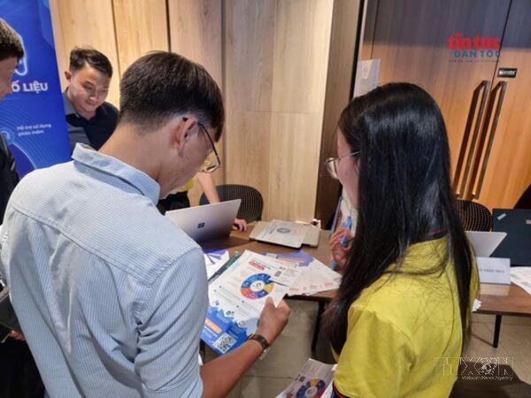 Mở lối doanh nghiệp tăng trưởng bằng ứng dụng công nghệ, dữ liệu