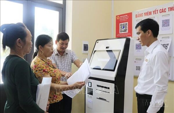 Chính quyền gần dân, tạo nền móng phát triển