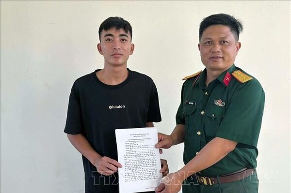 Những lá đơn tình nguyện 